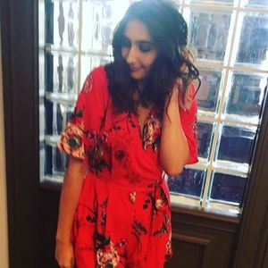 Meet your Posher, Phoebe